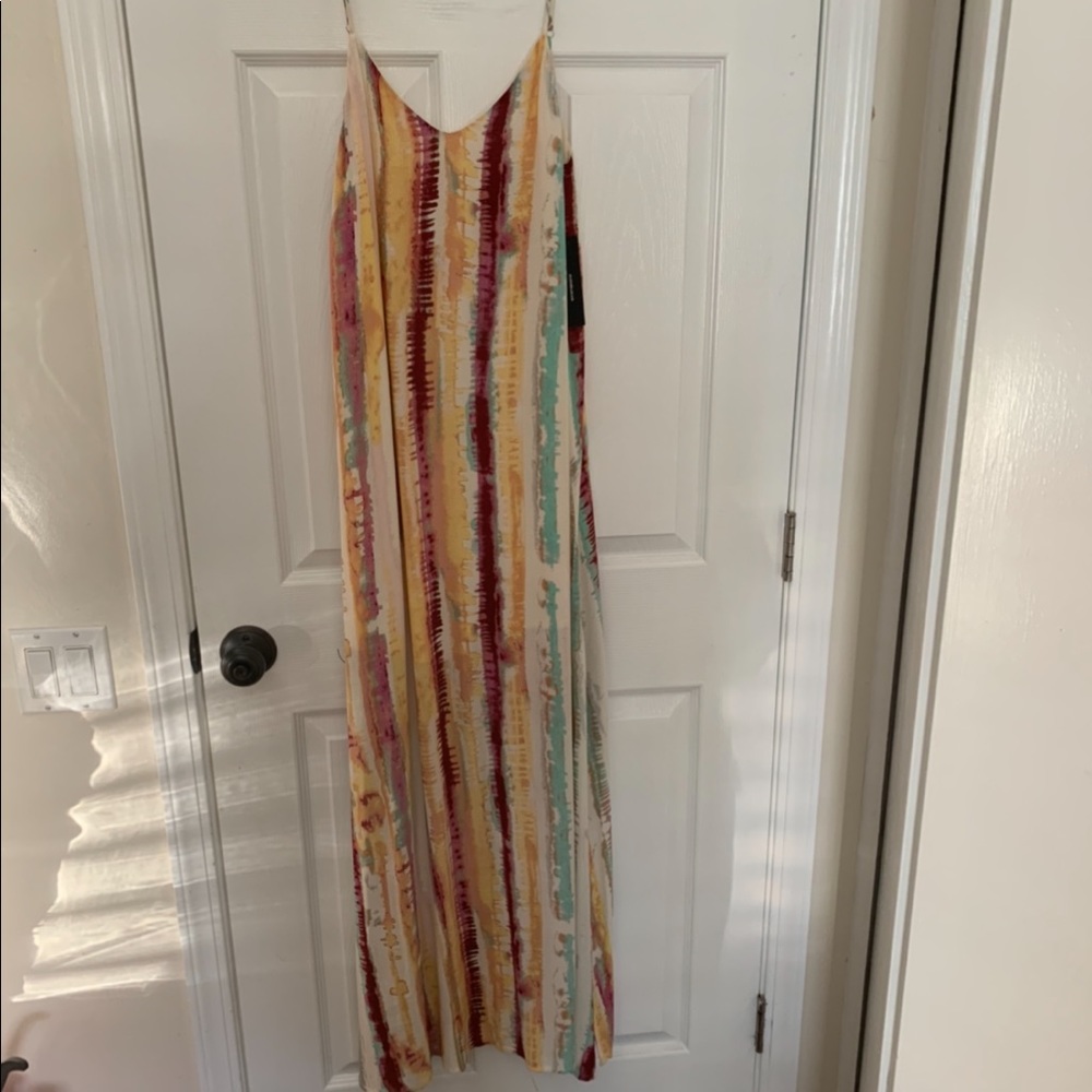Tie-dye print LuLu’s maxi dress. NWT.